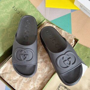Gucci Women‘s Black interlock G Platform Sandals